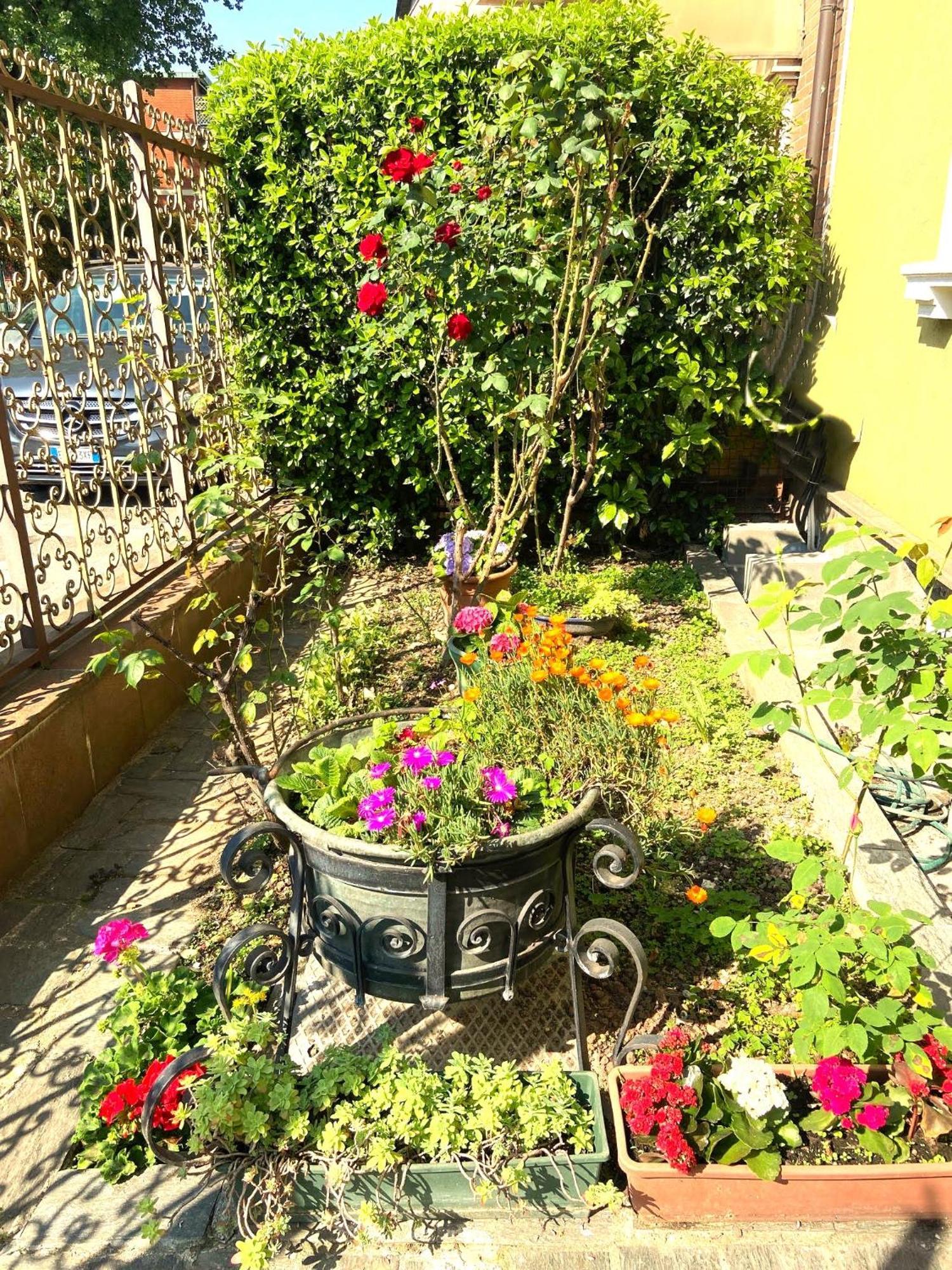 Apartment In Villa Milano Kültér fotó